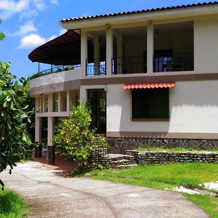Apartments In Samara Ac Hw 200Mts To The Beach Eksteriør bilde